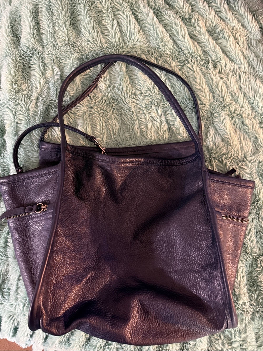 Rough and Tumble side pocket tote - Picture 5 of 7